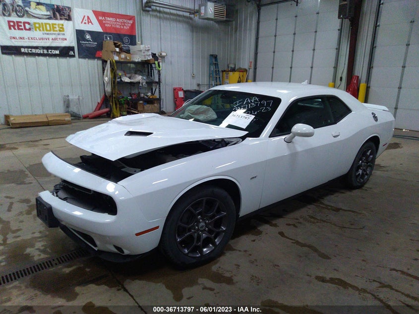 VIN 2C3CDZGGXJH256740 2018 DODGE CHALLENGER GT