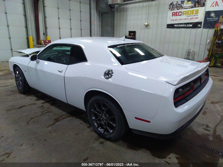 VIN 2C3CDZGGXJH256740 2018 DODGE CHALLENGER GT