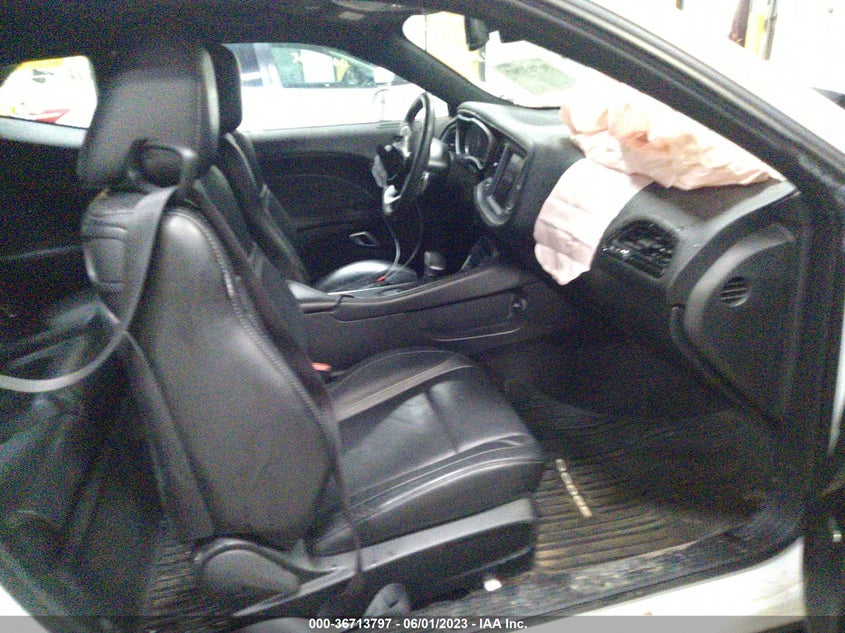 VIN 2C3CDZGGXJH256740 2018 DODGE CHALLENGER GT