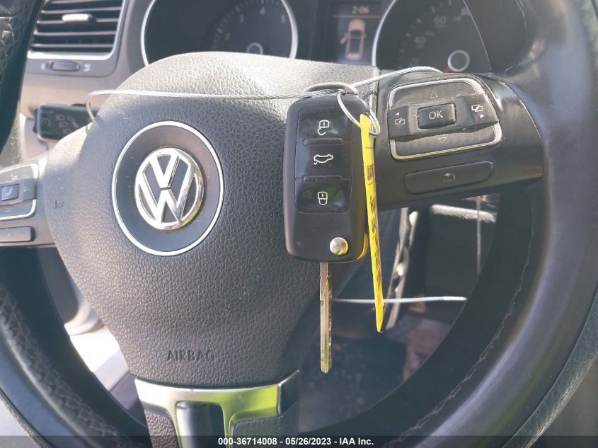 2014 VOLKSWAGEN JETTA SPORTWAGEN S - 3VWPP7AJ7EM602292