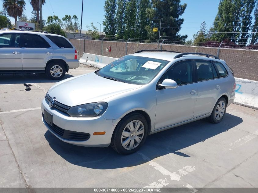 2014 VOLKSWAGEN JETTA SPORTWAGEN S - 3VWPP7AJ7EM602292