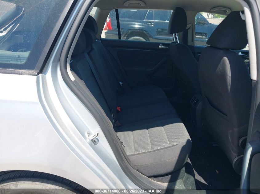 2014 VOLKSWAGEN JETTA SPORTWAGEN S - 3VWPP7AJ7EM602292