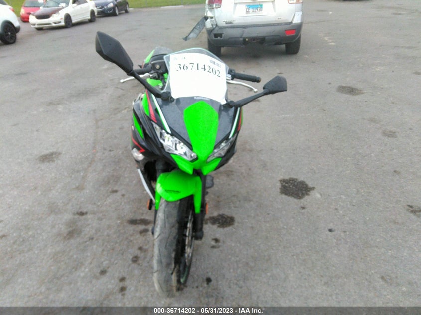 VIN ML5EXEM1XNDA65260 2022 KAWASAKI EX650 M