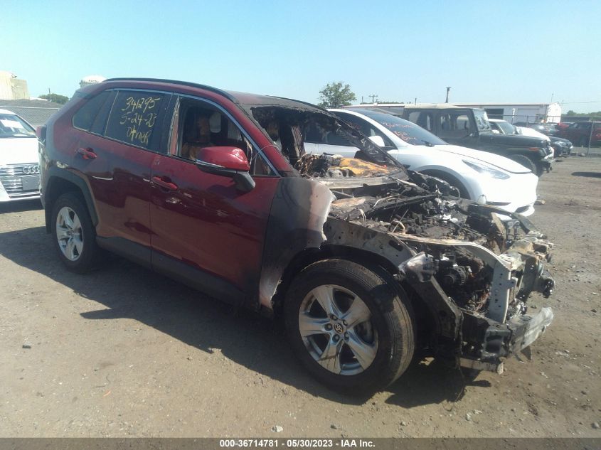 2019 TOYOTA RAV4 XLE/XLE PREMIUM - JTMP1RFV4KD522211