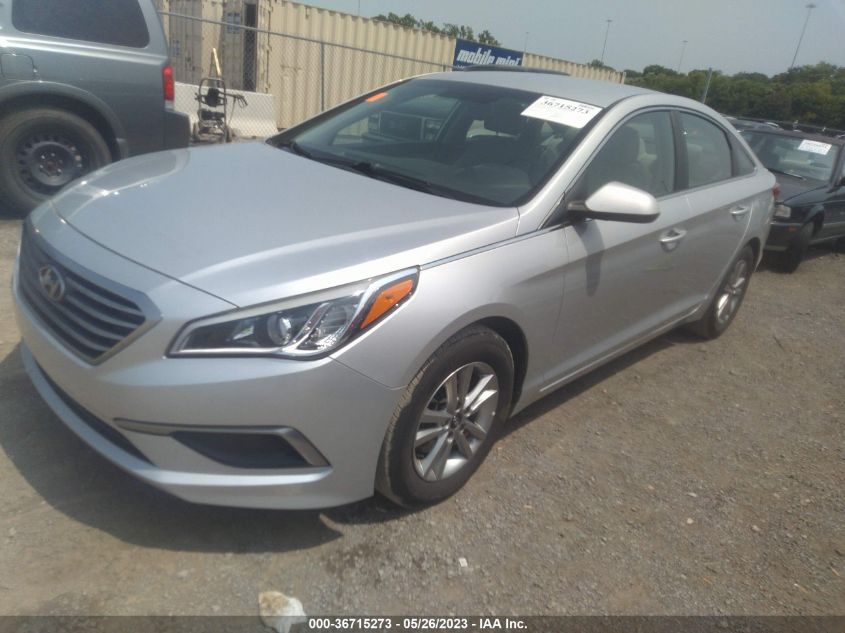 2016 HYUNDAI SONATA 2.4L SE - 5NPE24AF2GH385701