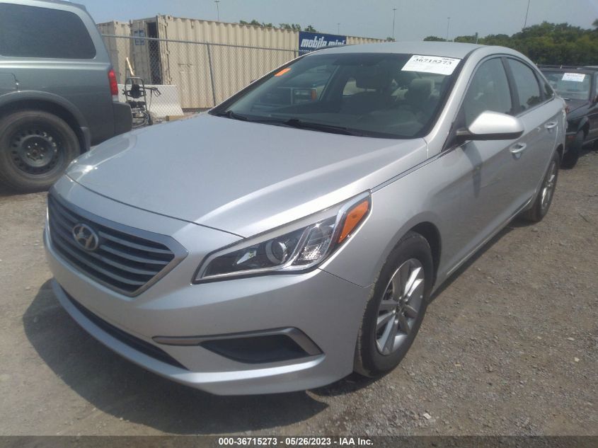 2016 HYUNDAI SONATA 2.4L SE - 5NPE24AF2GH385701