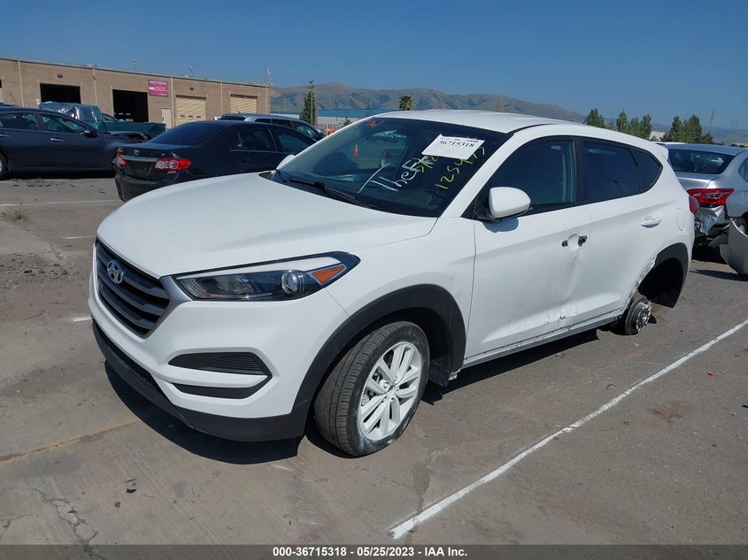 VIN KM8J2CA45JU799751 2018 HYUNDAI TUCSON SE