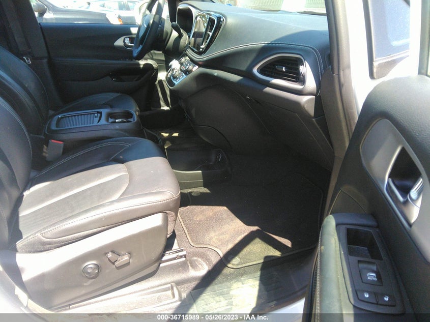 VIN 2C4RC1L71NR199974 2022 CHRYSLER PACIFICA HYBRID TOURING L