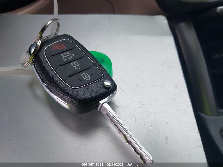 2016 HYUNDAI SONATA 2.4L SE - 5NPE24AF2GH283170