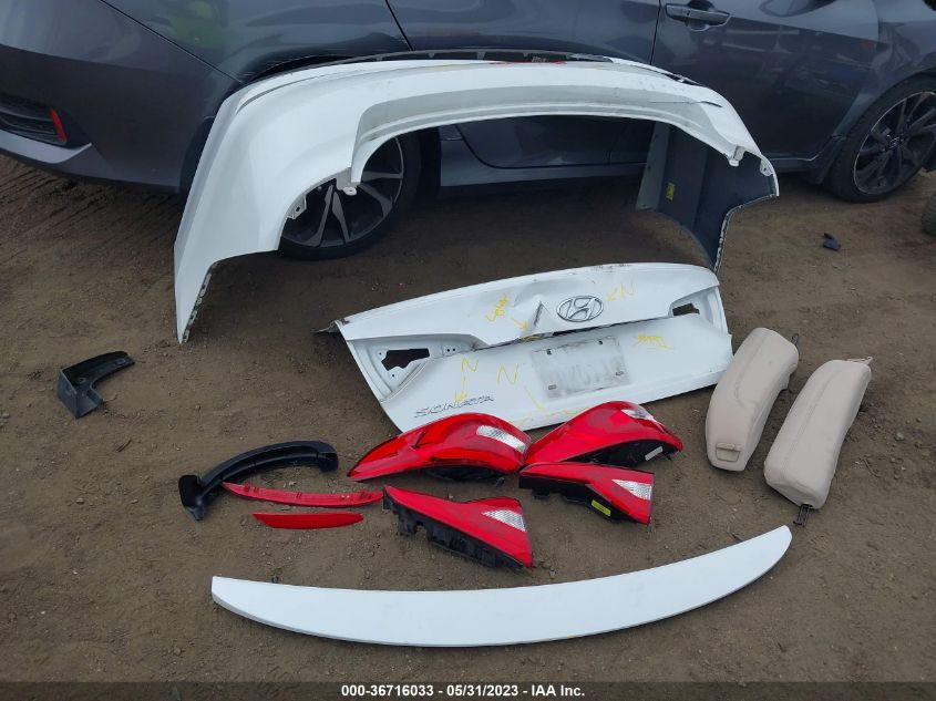 2016 HYUNDAI SONATA 2.4L SE - 5NPE24AF2GH283170