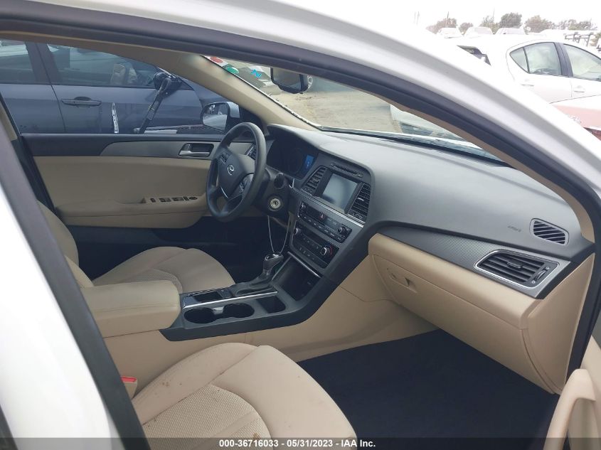 2016 HYUNDAI SONATA 2.4L SE - 5NPE24AF2GH283170