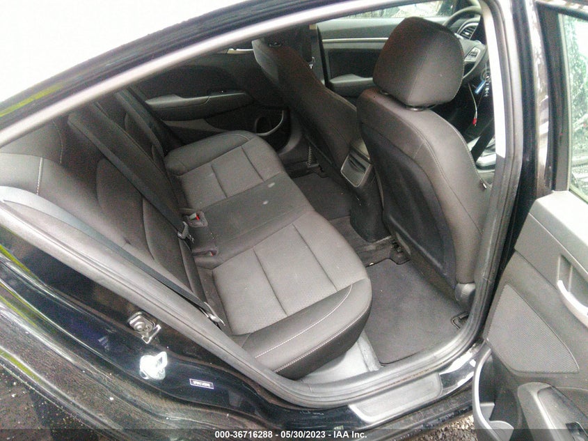 VIN 5NPD84LF1JH220480 2018 HYUNDAI ELANTRA SEL