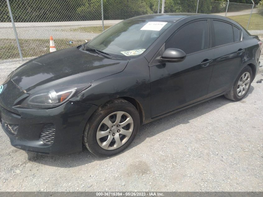 2013 MAZDA MAZDA3 I SPORT - JM1BL1U76D1703521