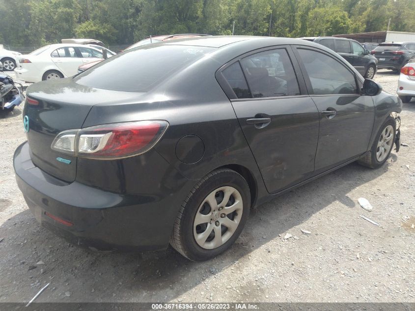 2013 MAZDA MAZDA3 I SPORT - JM1BL1U76D1703521