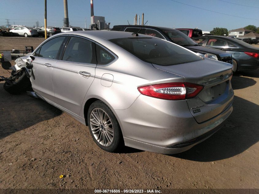 VIN 1FA6P0HD5G5133899 2016 FORD FUSION no.3