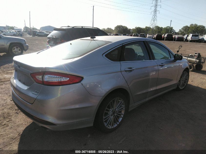 VIN 1FA6P0HD5G5133899 2016 FORD FUSION no.4