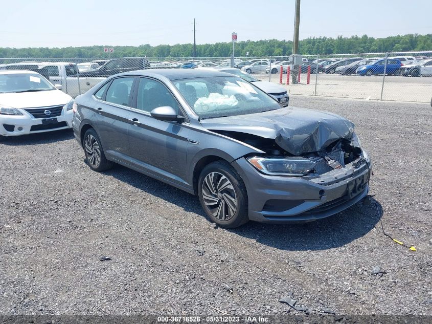 3VWE57BU2MM008438 Volkswagen Jetta SEL