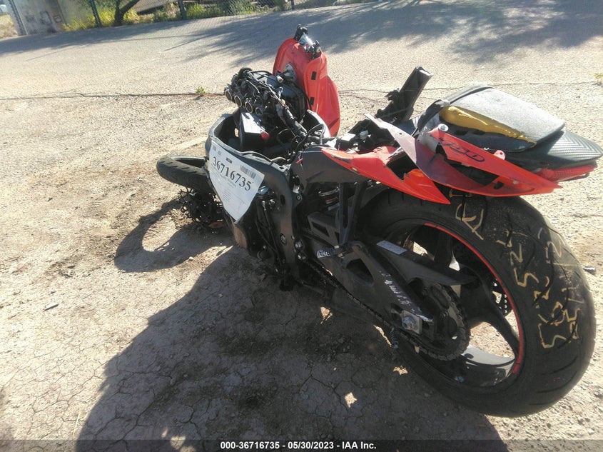 VIN JS1GR7MA9N7100753 2022 SUZUKI GSX-R750