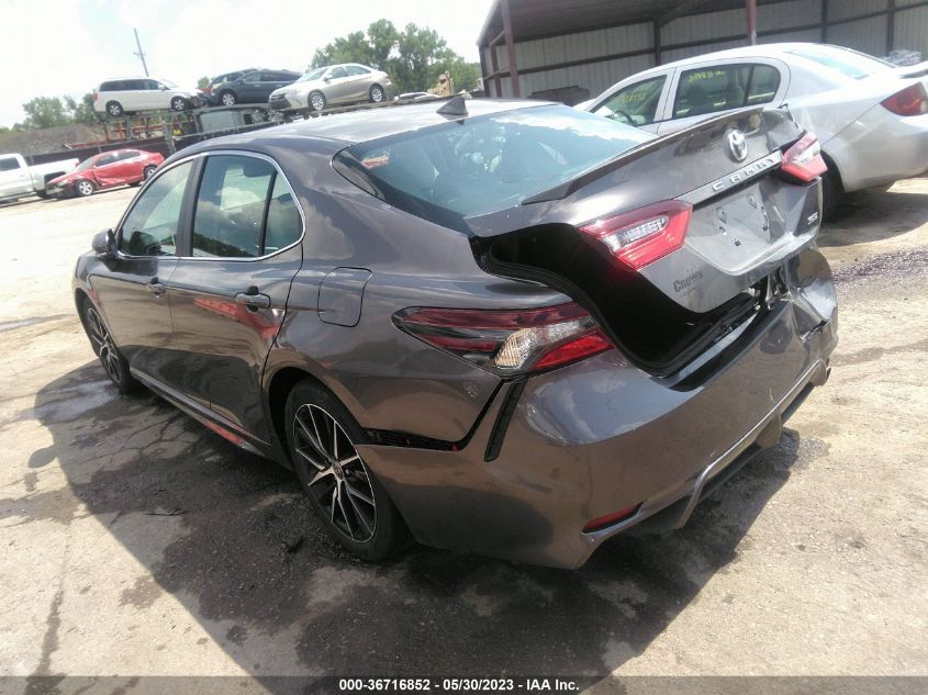 2021 TOYOTA CAMRY SE - 4T1T11AK1MU493648