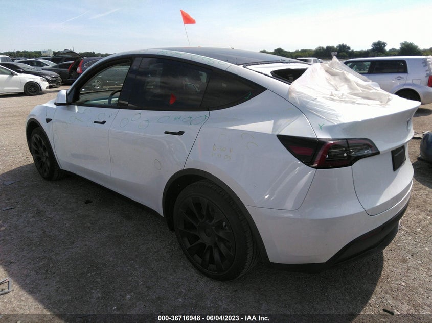 VIN 7SAYGAEEXPF750626 2023 TESLA MODEL Y LONG RANGE