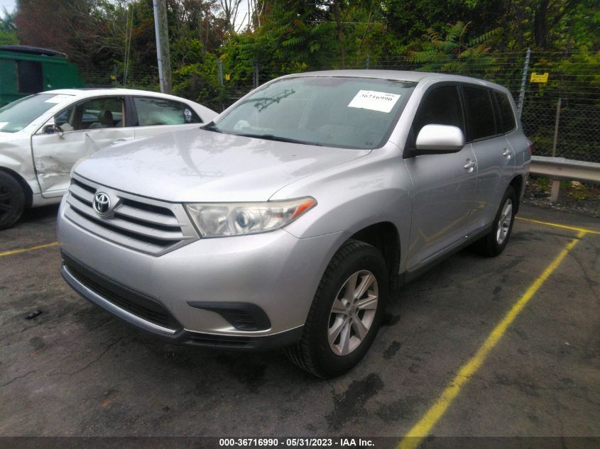 2013 TOYOTA HIGHLANDER - 5TDZA3EH8DS038132