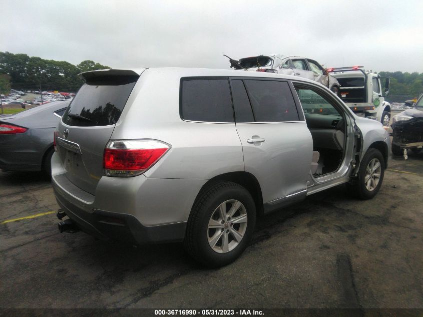 2013 TOYOTA HIGHLANDER - 5TDZA3EH8DS038132