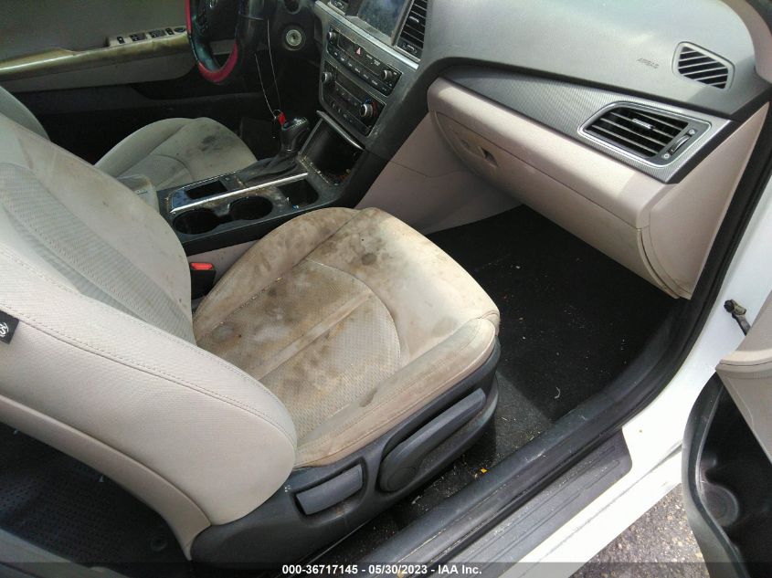 2016 HYUNDAI SONATA 2.4L SE - 5NPE24AF6GH304053