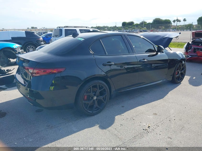 VIN ZARFAMBN8M7647823 2021 ALFA ROMEO GIULIA TI