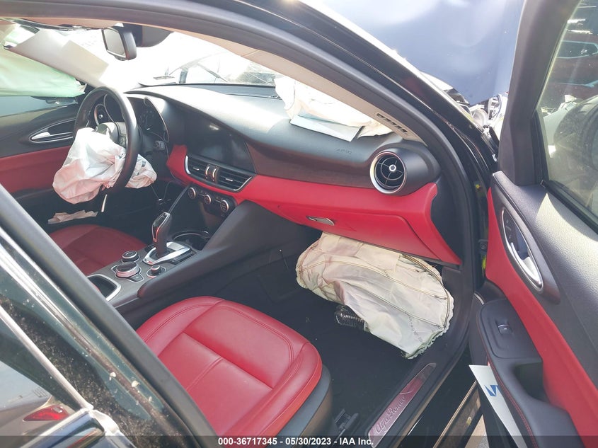 VIN ZARFAMBN8M7647823 2021 ALFA ROMEO GIULIA TI