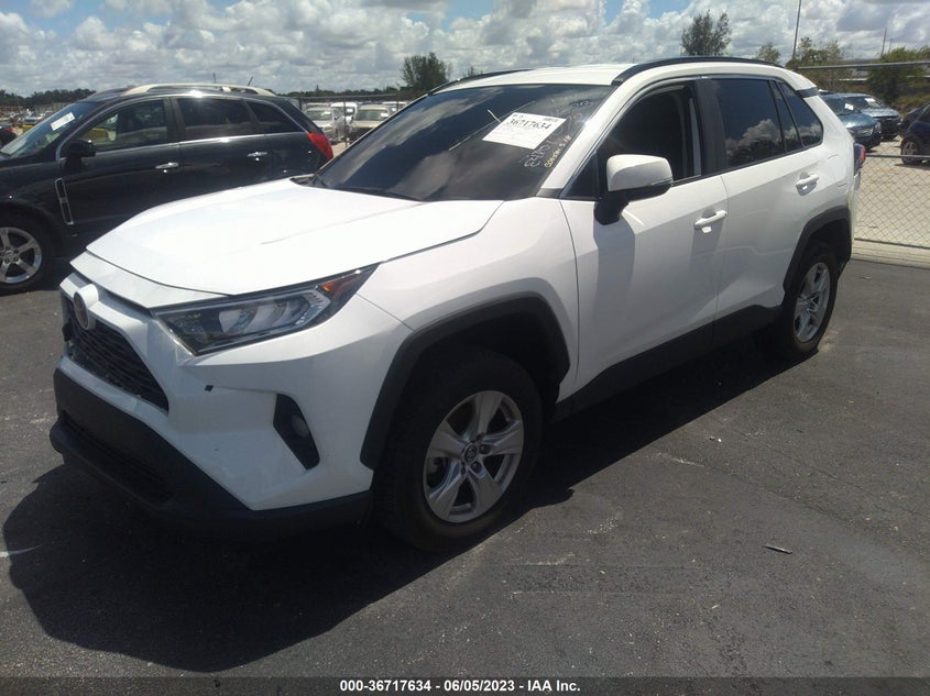 VIN 2T3W1RFV4MW119072 2021 TOYOTA RAV4 XLE