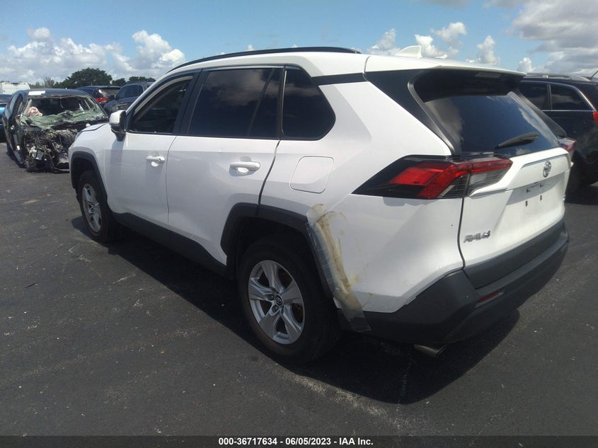 VIN 2T3W1RFV4MW119072 2021 TOYOTA RAV4 XLE