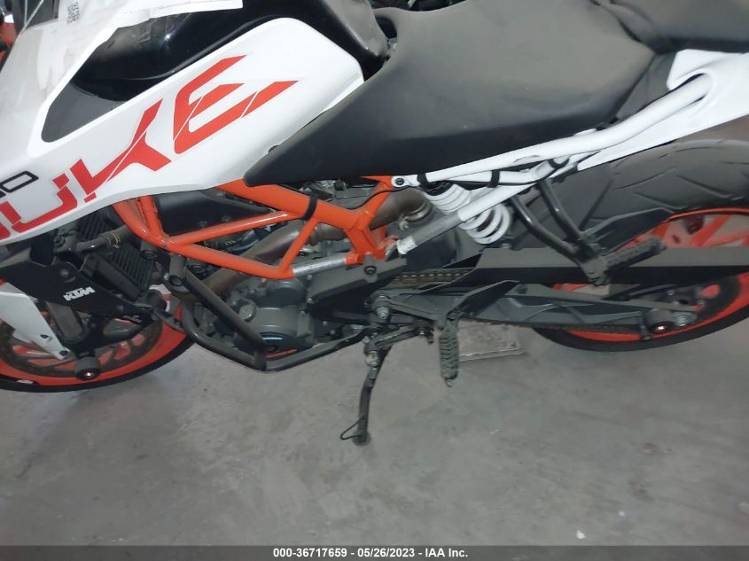 2017 KTM 390 DUKE MD2JPJ403HC241930
