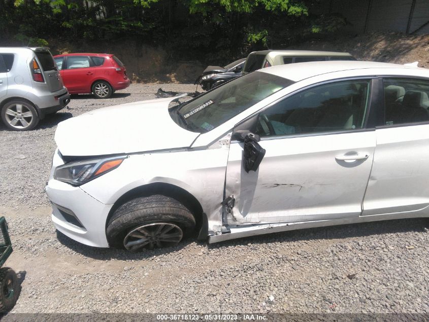 2015 HYUNDAI SONATA 2.4L SE - 5NPE24AFXFH148484