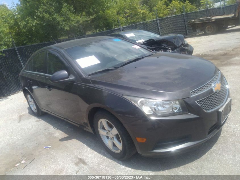2014 CHEVROLET CRUZE 1LT - 1G1PC5SB8E7113641