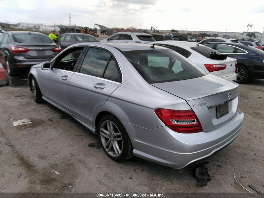 2014 MERCEDES-BENZ C-CLASS C 250 - WDDGF4HBXEA956975