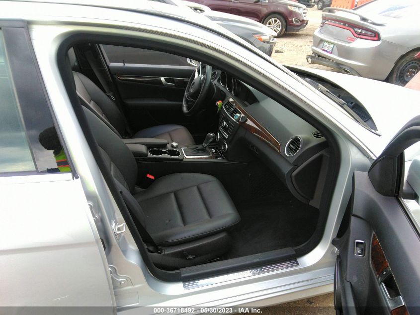 2014 MERCEDES-BENZ C-CLASS C 250 - WDDGF4HBXEA956975