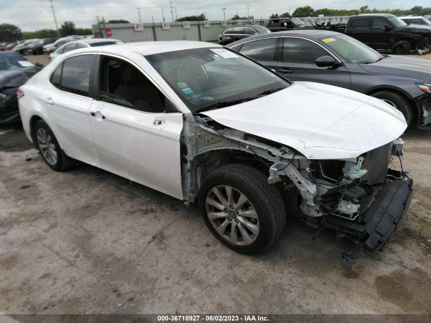 2018 TOYOTA CAMRY LE - 4T1B11HK7JU667803