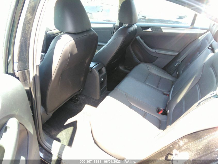 2017 VOLKSWAGEN JETTA 1.4T SE - 3VWDB7AJ2HM402510