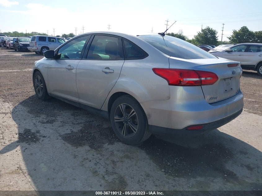 VIN 1FADP3FE9HL307670 2017 FORD FOCUS SE