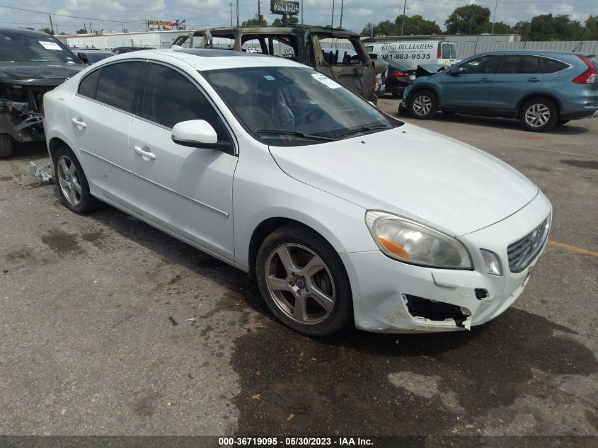 2013 VOLVO S60 T5 - YV1612FH2D2229106
