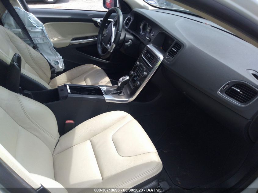 2013 VOLVO S60 T5 - YV1612FH2D2229106