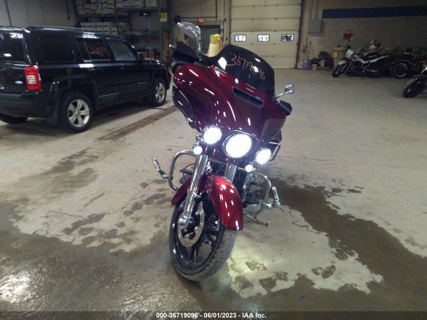 2014 HARLEY-DAVIDSON FLHXS STREET GLIDE SPECIAL - 1HD1KRM14EB668576
