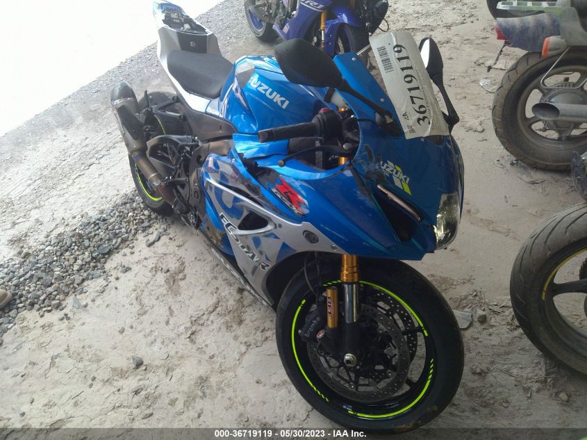2022 SUZUKI GSX-R1000 R - JS1DM11H0N7100009