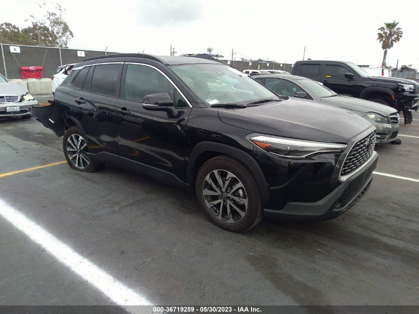 2022 TOYOTA COROLLA CROSS XLE - 7MUEAABG5NV020385