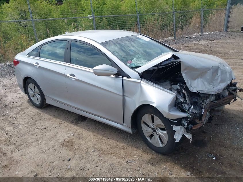 2014 HYUNDAI SONATA GLS - 5NPEB4AC8EH818439