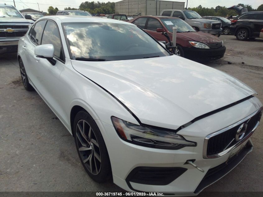 2019 VOLVO S60 MOMENTUM - 7JR102FK5KG009491