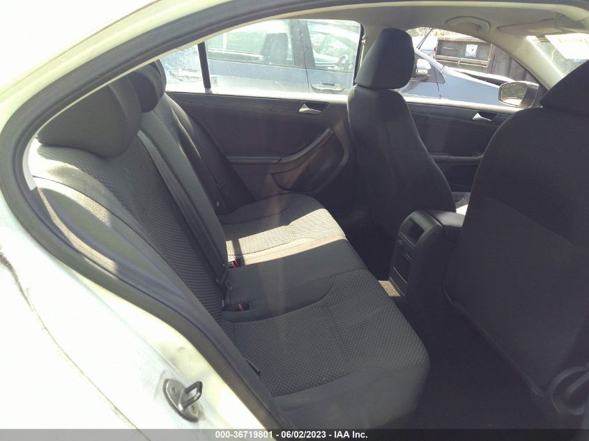 2014 VOLKSWAGEN JETTA SEDAN S - 3VW1K7AJ2EM414929