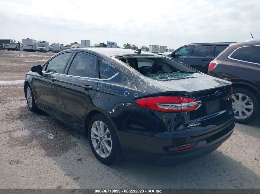 3FA6P0HD9KR282659 2019 FORD FUSION, photo no. 3