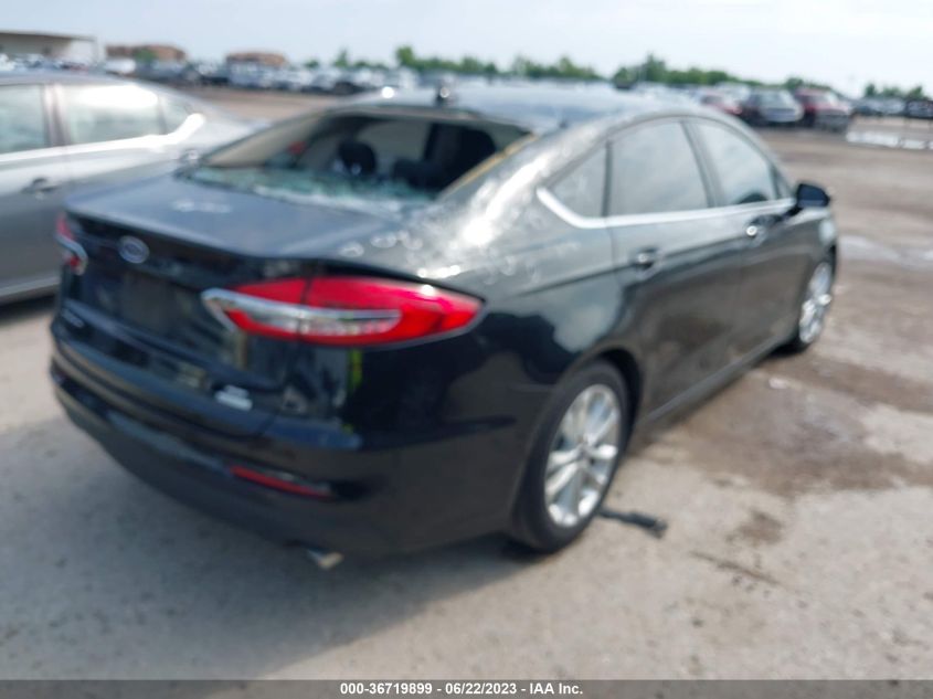 3FA6P0HD9KR282659 2019 FORD FUSION, photo no. 4