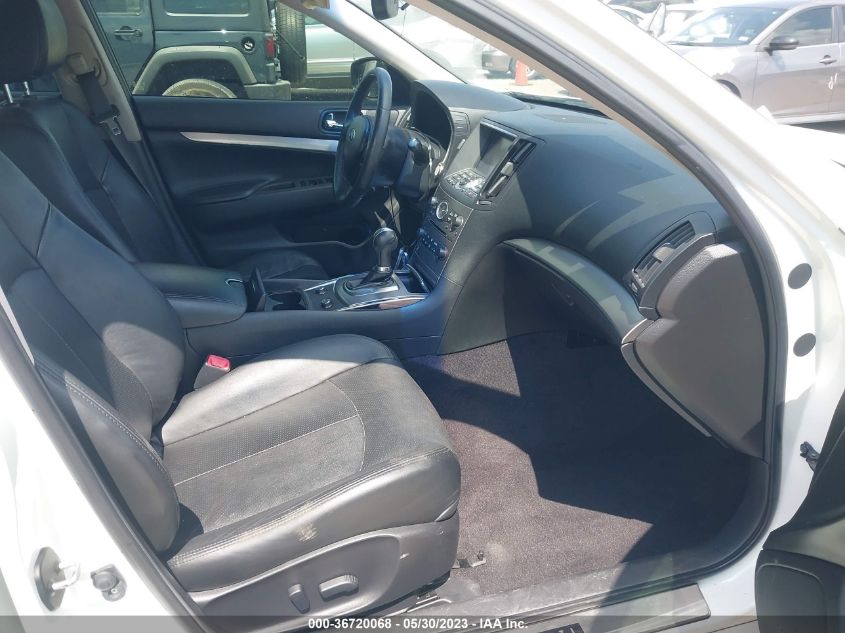 2015 INFINITI Q40 JN1CV6AP1FM580232